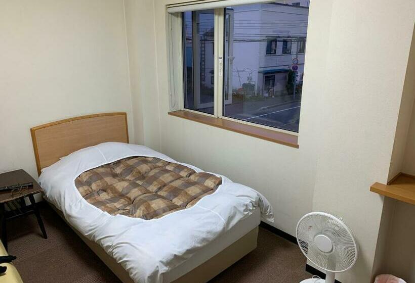 اتاق استاندارد با سرویس بهداشتی مشترک, Ryokan Yamaichi