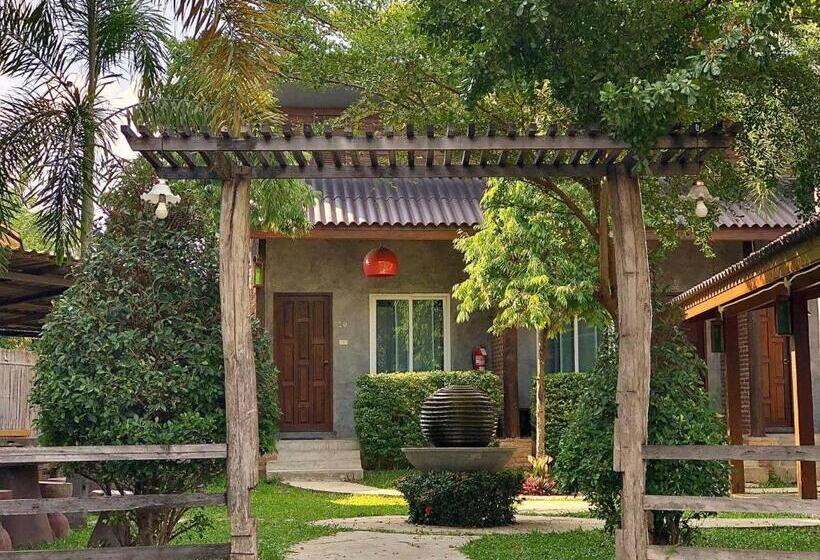 디럭스 룸, Home Inn Pai Garden