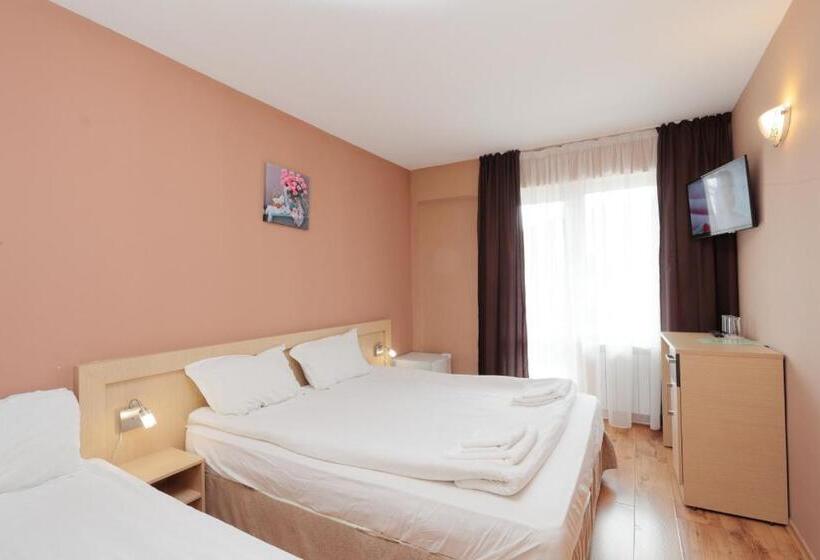 غرفة قياسية مزوَّدة بشُرفة, Panorama