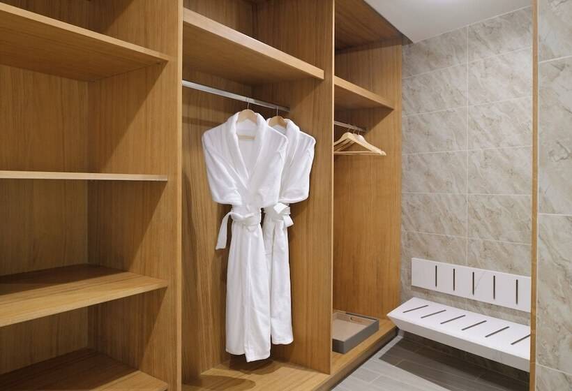 اتاق سوپریور, Mövenpick Hotel & Apartments Ghala Muscat
