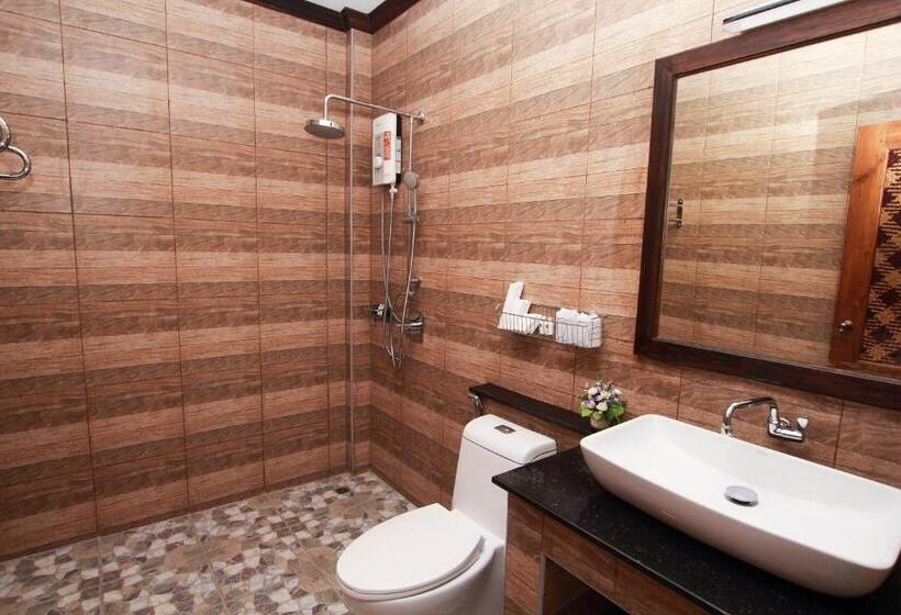 اتاق لوکس با بالکن و چشم‌انداز دریا, Cabana Lipe Beach Resort