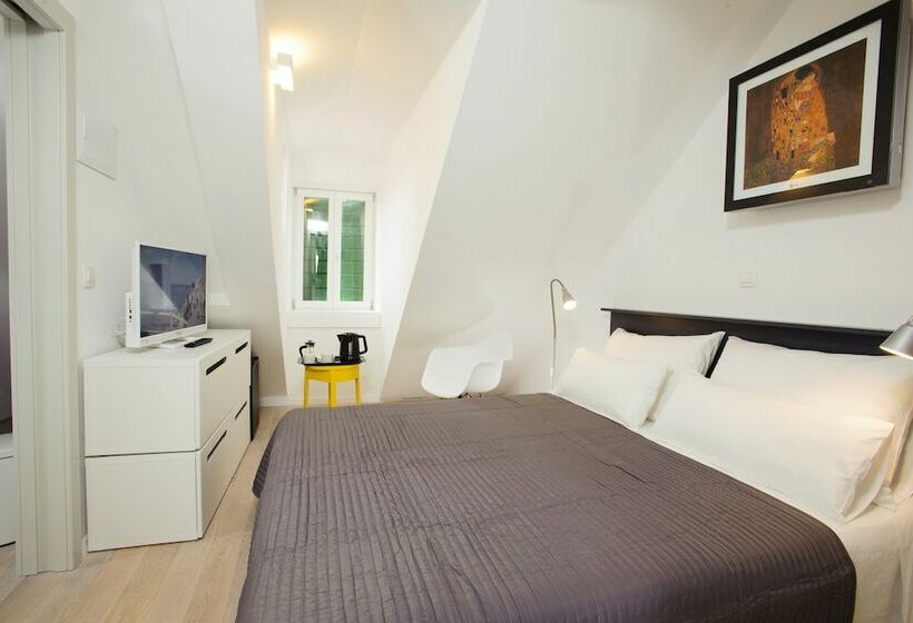 房顶倾斜的标准房间, Grgur Ninski Rooms