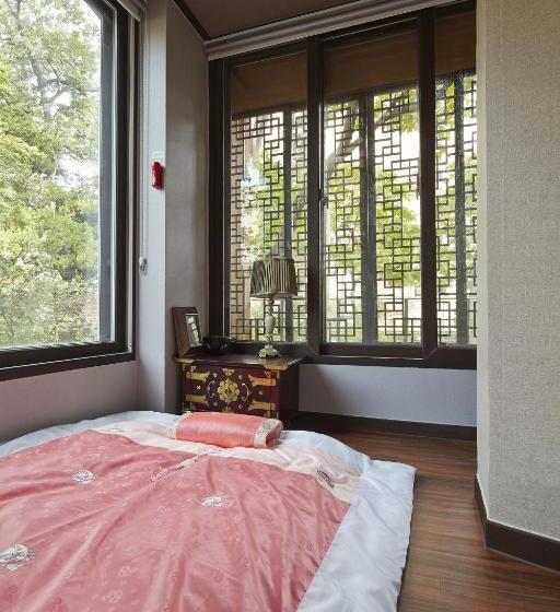غرفة قياسية فردية, Jiwoljang Guest House