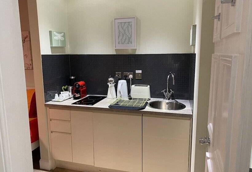 Номер Стандарт, Haymarket Apartments