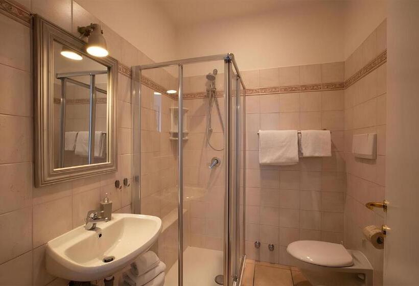 חדר בסיסי, Orso Bruno