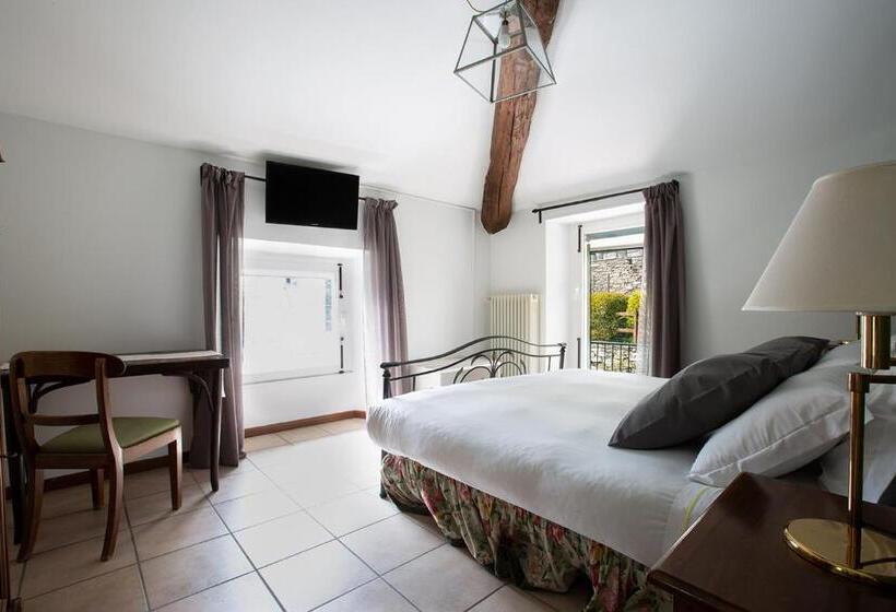 חדר משפחתי, Orso Bruno