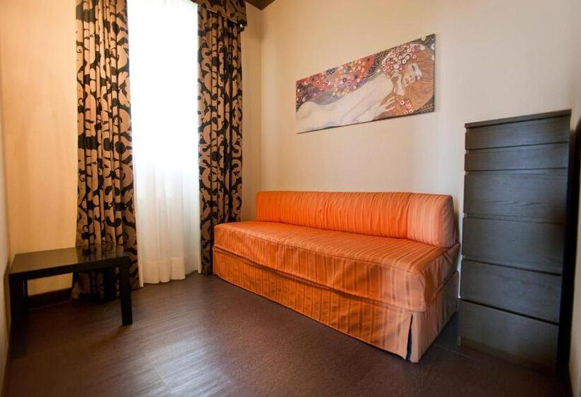 ファミリールーム, Villa Smeralda