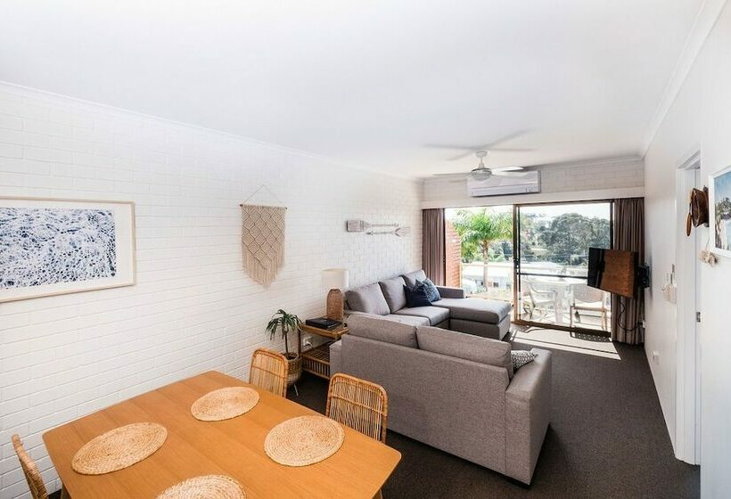 발코니가 있는 2 베드룸 아파트, Mollymook Seascape Motel And Apartments