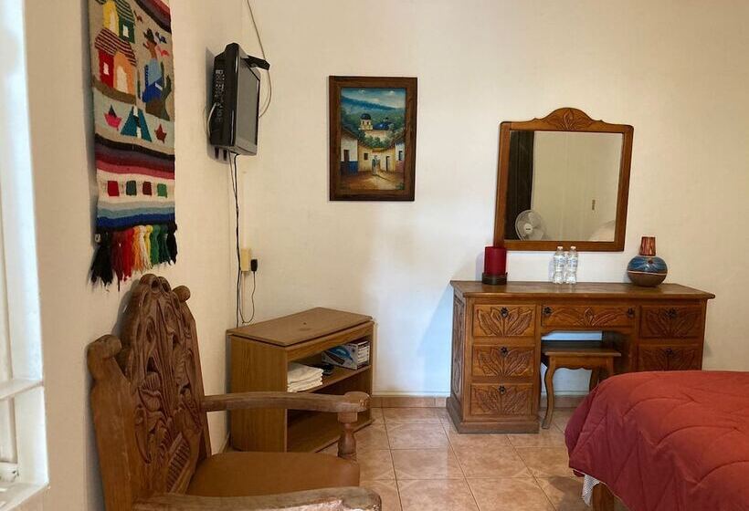 バス共有のスタンダードルーム, Hostal Casa Blanca