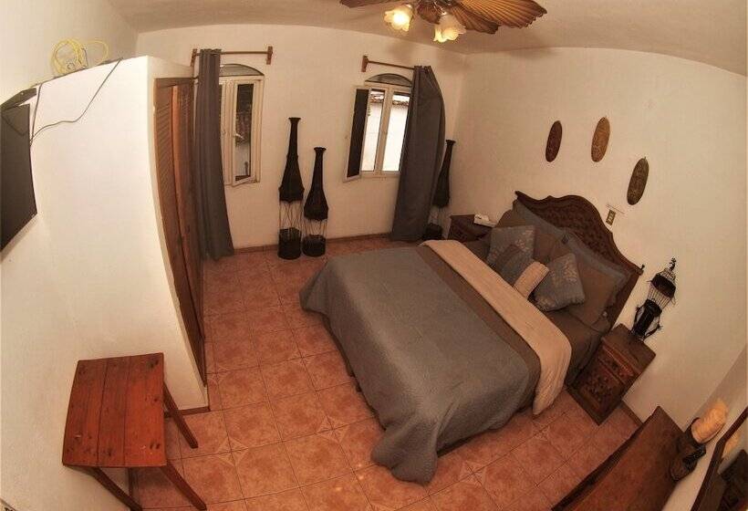 バス共有のスタンダードルーム, Hostal Casa Blanca