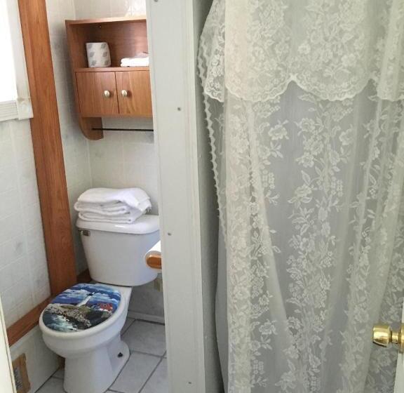 اتاق استاندارد با تخت بزرگ, Crosswinds Motel