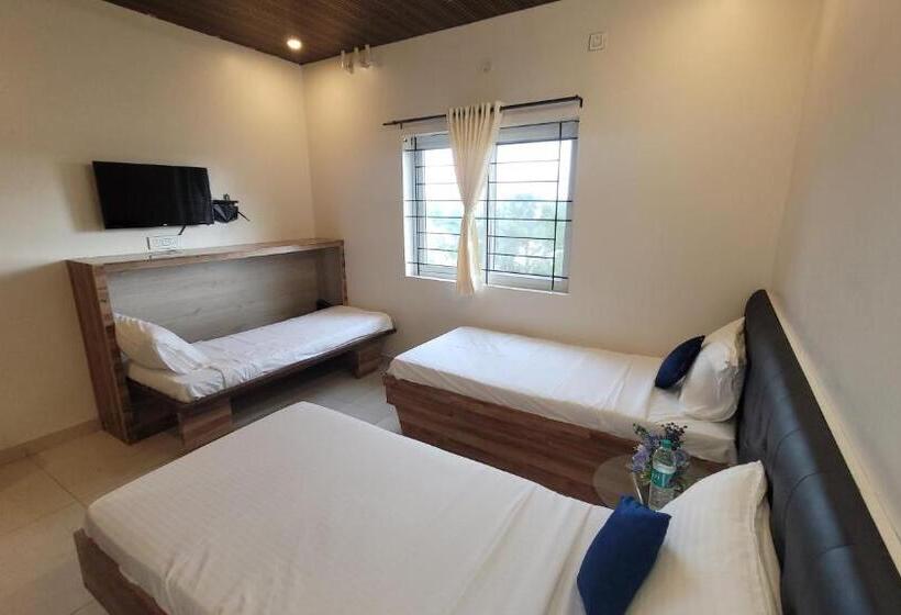 带露台的高档房间, The Suites