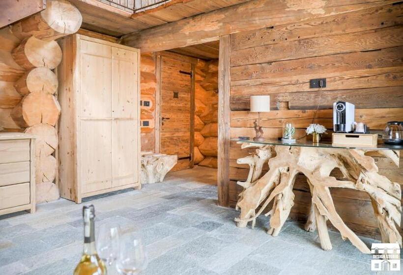 Suite with lake view, Chalet Antico Legno By Design Studio