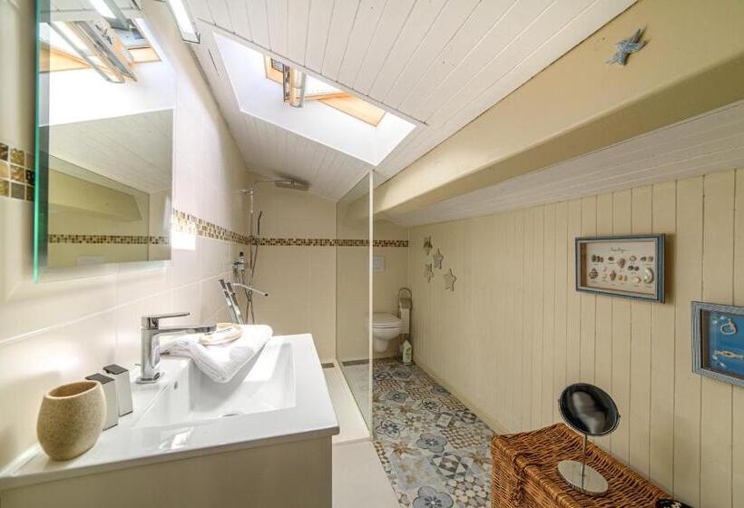 Номер Стандарт, Chambres D Hôtes De Larouquette