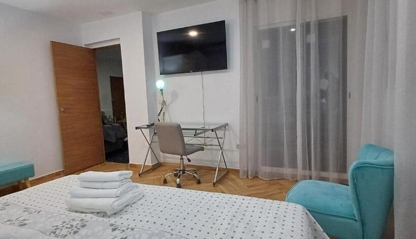 スタンダードルーム, ático 2 Dormitorios Y Apartamento 2 Dormitorios