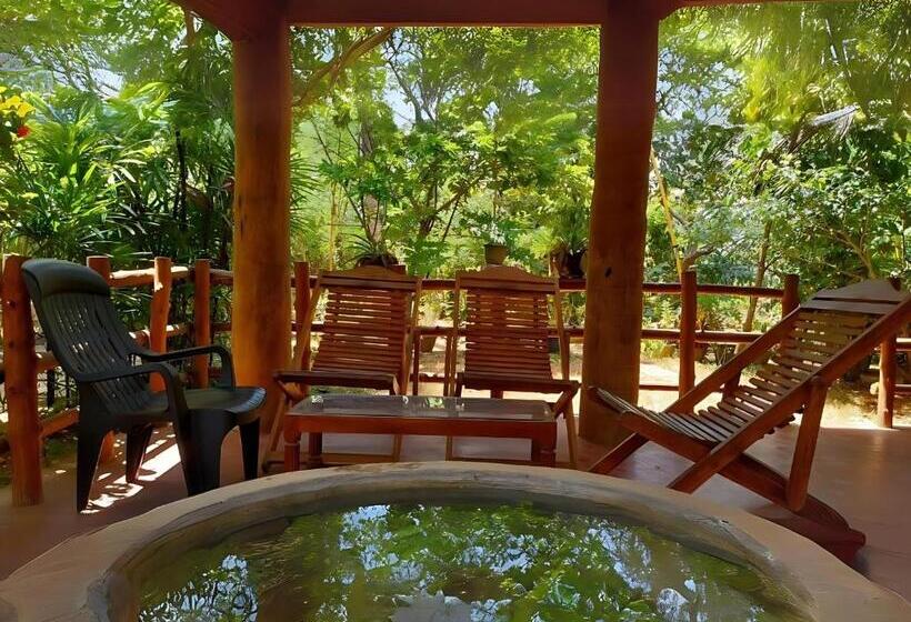 חדר סטנדרט לשלושה, Batu S Safari Lodge Udawalawe
