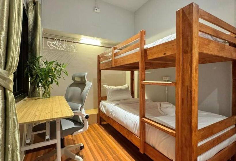 Номер Стандарт Трехместный, Propaganda Hostel