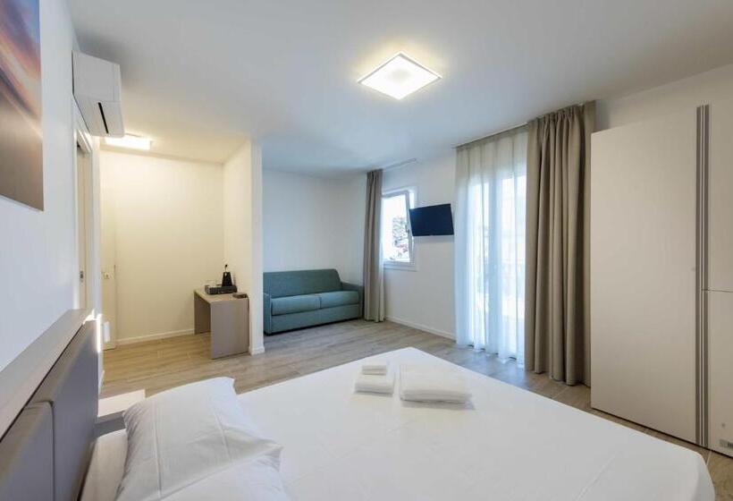 Семейный Номер Deluxe, Stadio Luxury Guesthouse
