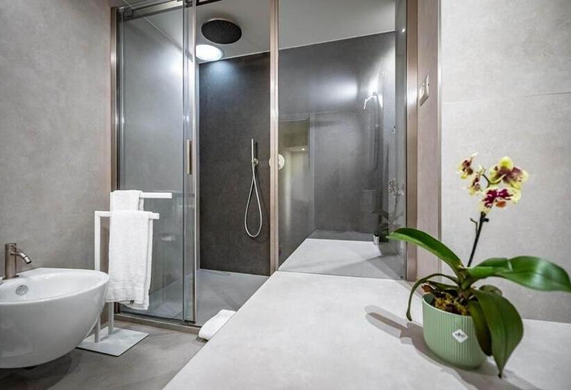 سوئیت با بالکن, Dimora Collection   Le Corti   Boutique Luxury Suites In 13th Century Villa   Adults Only