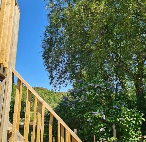 Семейный Номер, The Thistle Inn   Eko Farmstay