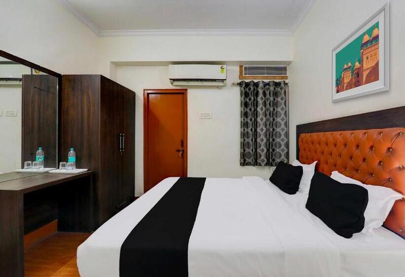 스탠다드 룸, Super Hotel O Alambagh Near Bus Stand Formerly B.m. Palace