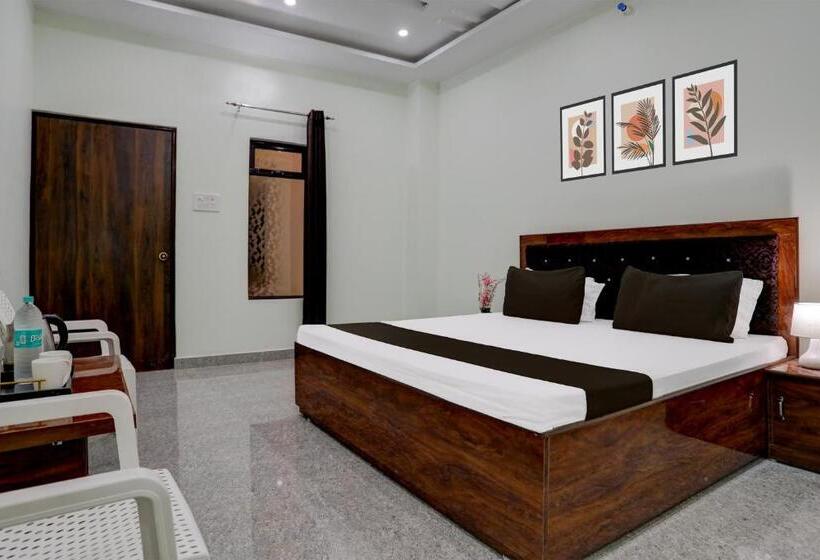 Трехместный Номер Классика, Oyo R.p Hotel And Guest House
