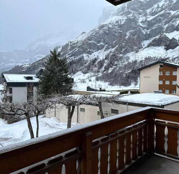 Семейный Номер, Touristenheim Bergfreude