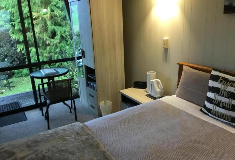 Номер Стандарт, Waitomo Caves Guest Lodge