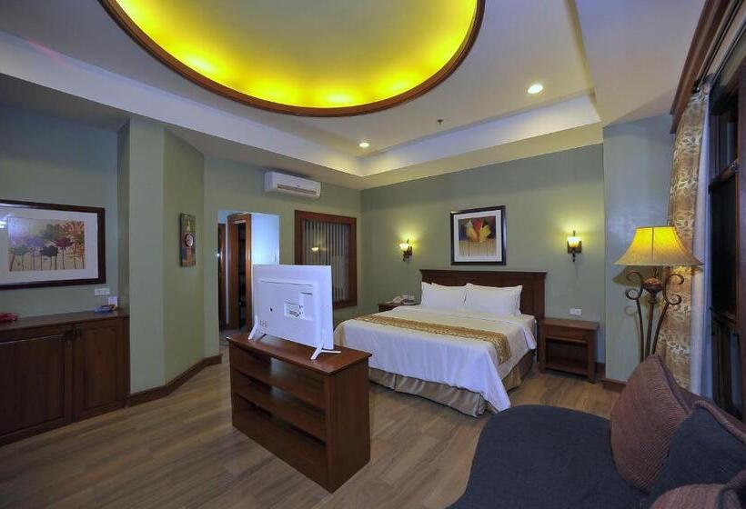 جناح جونيور, Paragon Hotel And Suites