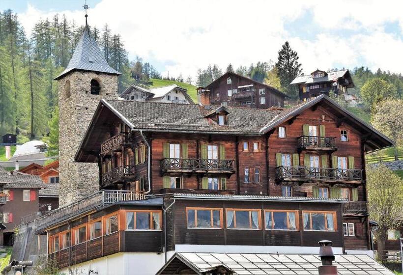 اتاق اکونومی, The Alpina Mountain Resort