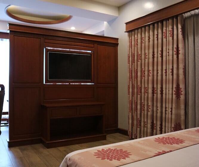 套房, Paragon Hotel And Suites