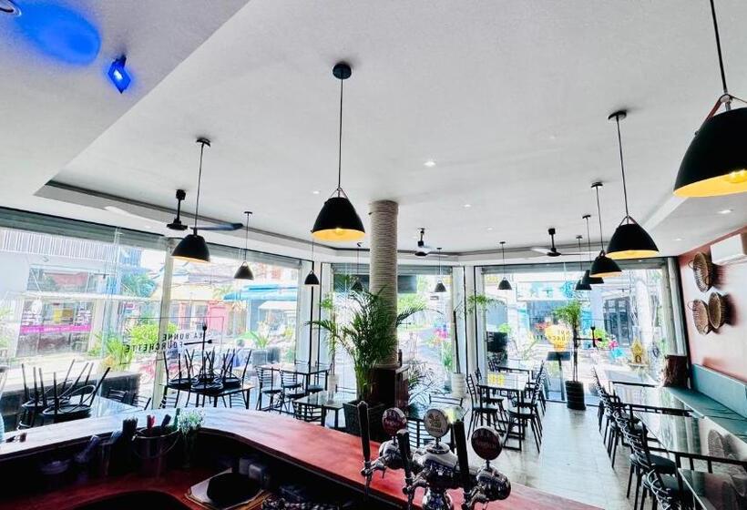 Апартаменты 1 Спальня с Террасой, La Bonne Fourchette Boutique Hôtel
