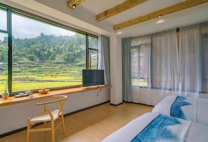 家庭间, 肇兴溪舍山堂 Creekside Inn