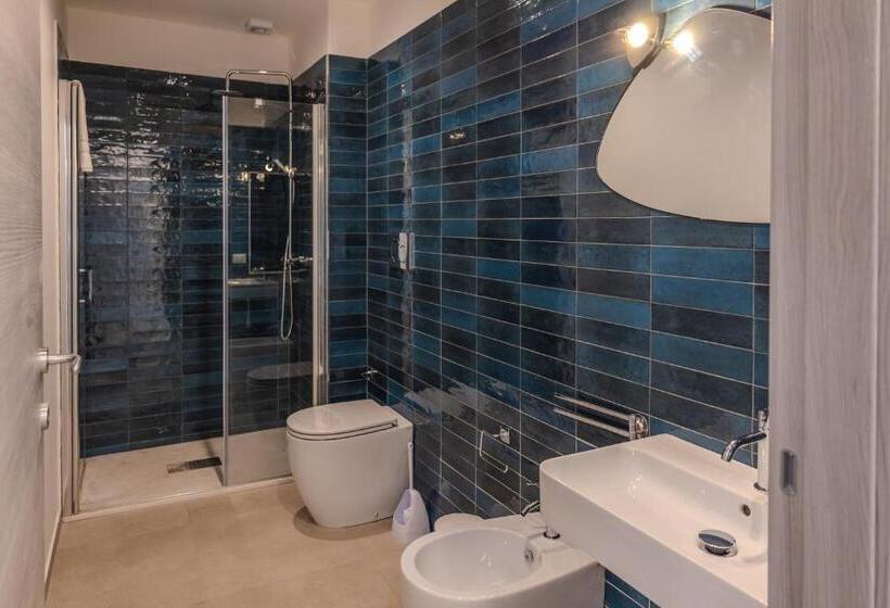 Четырехместный Номер Стандарт, Aura Room