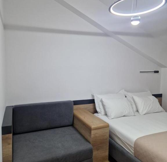 디럭스 룸, Lumi I Bardhe Hotel & Restaurant