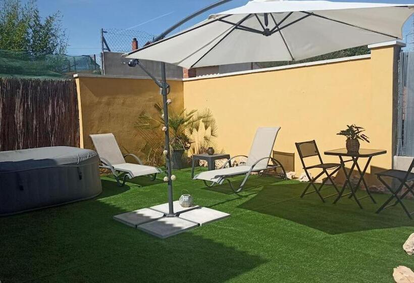 Номер Стандарт Вид на Сад, Casa Salud