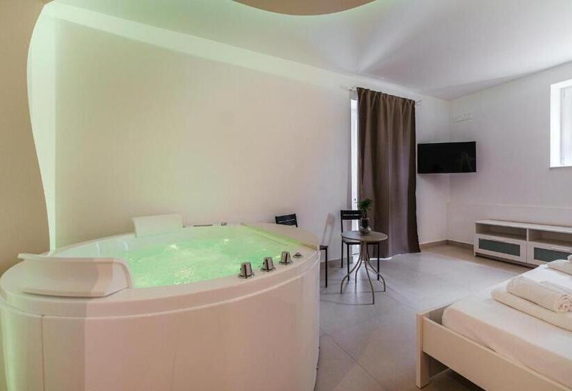 Standard Szoba King Size Bed, Il Poeta Nella Vigna