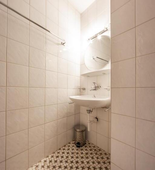 اتاق استاندارد با بالکن, La Batelière Bnb