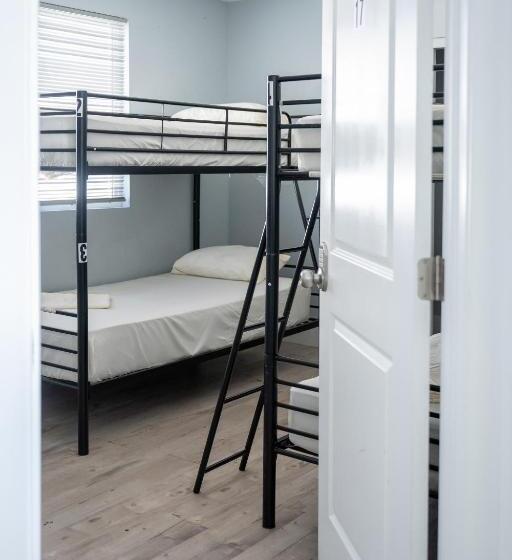Кровать в Общей Комнате, Ccp La Hostel
