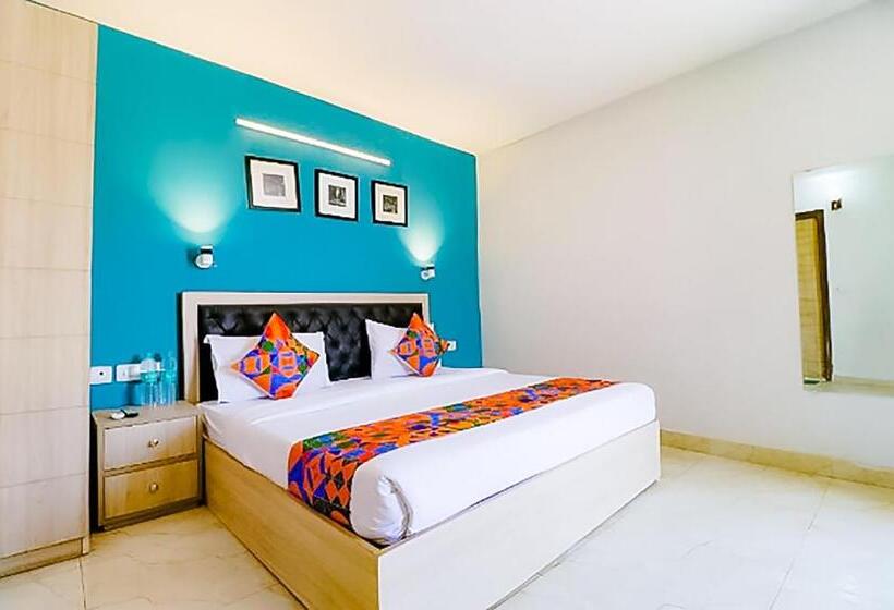 اتاق لوکس, Roomshala 173 Royal Inn Vinod Nagar