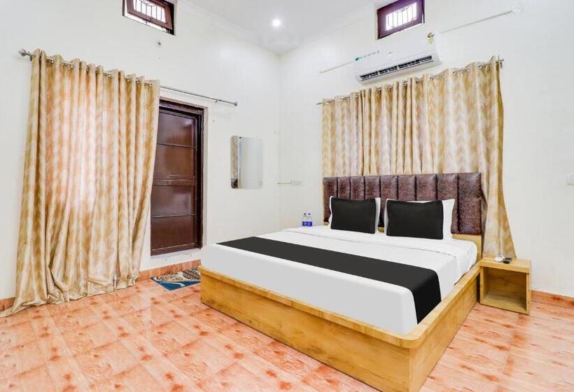 Трехместный Номер Классика, Fabhotel White Retreat Inn