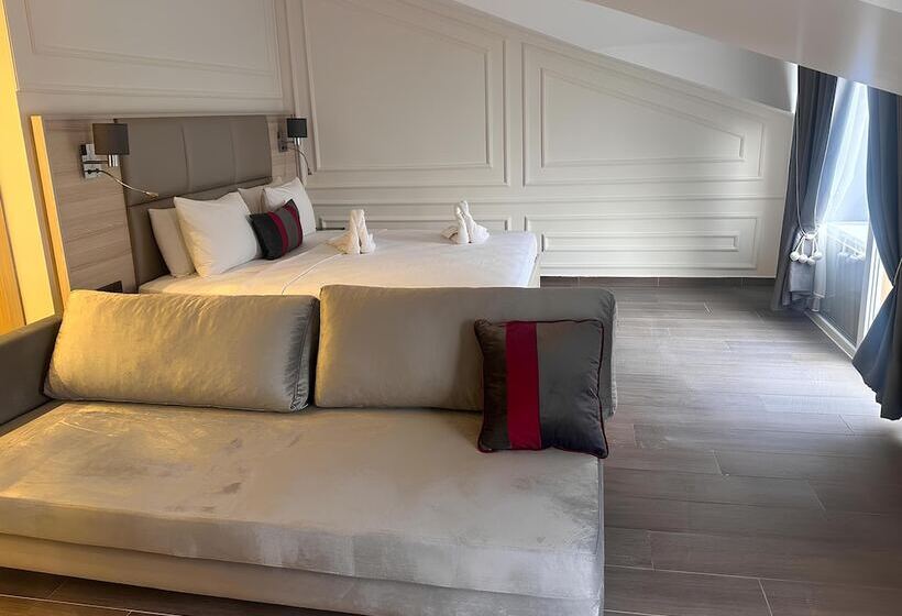 Номер Deluxe с Гидромассажем, Ramada by Wyndham Fethiye Oludeniz
