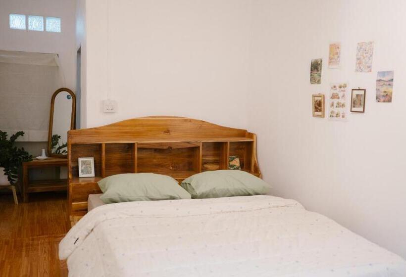 Номер Стандарт, Ta Kaew Hostel ตาแก้ว โฮสเทล
