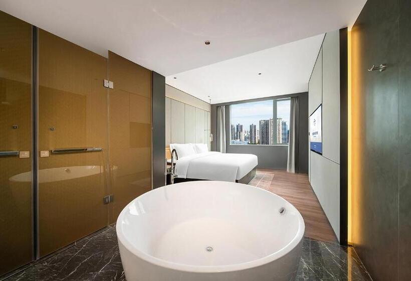 سوئیت اجرایی با تخت کینگ, Howard Johnson Royal Hotel Shenzhen