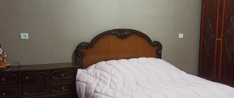 Номер Стандарт, Vs Guest House