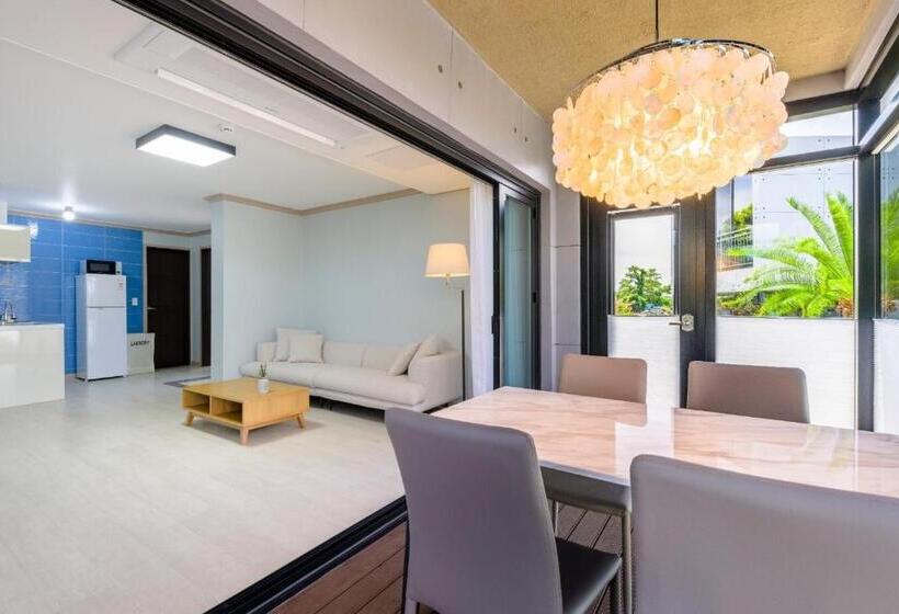 Четырехместный Номер Стандарт, Jeju Aewol Hongsland Pension