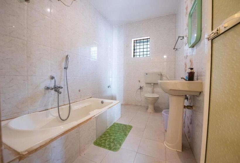 Вилла 3 Спальни, La Paulo S Beach Resort