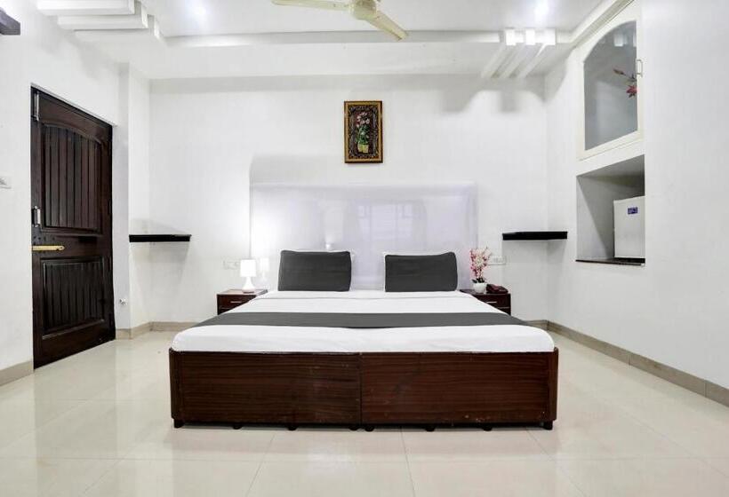 Трехместный Номер Deluxe, Townhouse Eluru