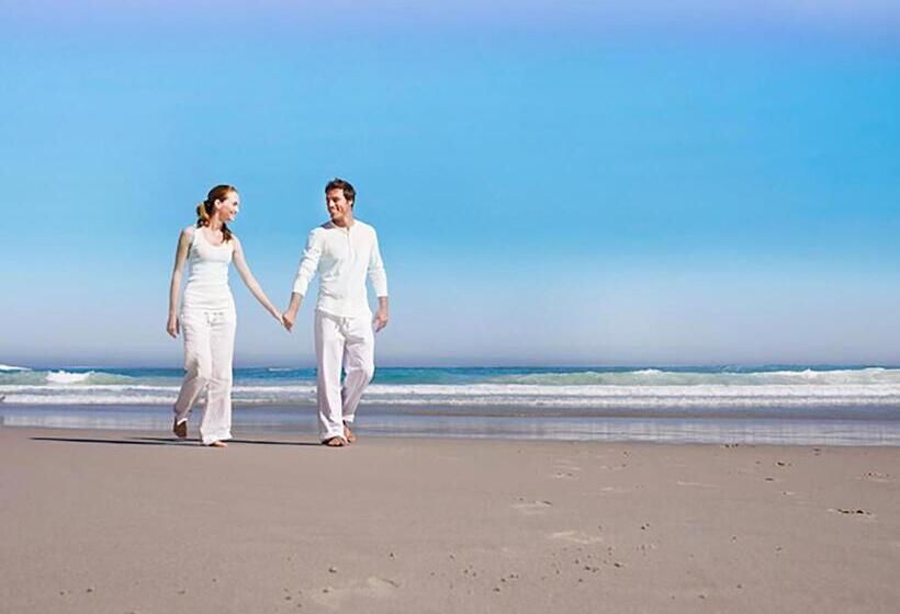 수영장이 있는 3베드룸 빌라, Peacehaven On Sea