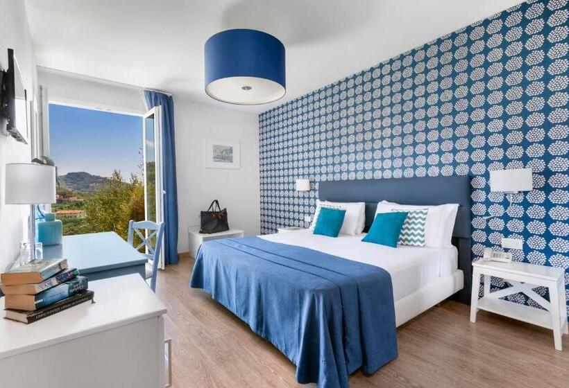 Номер Deluxe с Балконом, Vista Di Capri